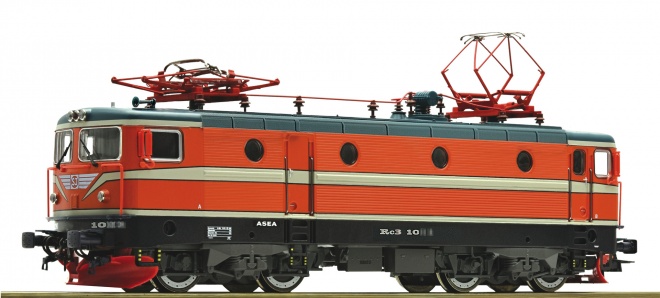 Electric locomotive Rc3<br /><a href='images/pictures/Roco/Roco-73394.jpg' target='_blank'>Full size image</a>